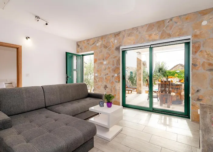 Oaza With Heated Pool