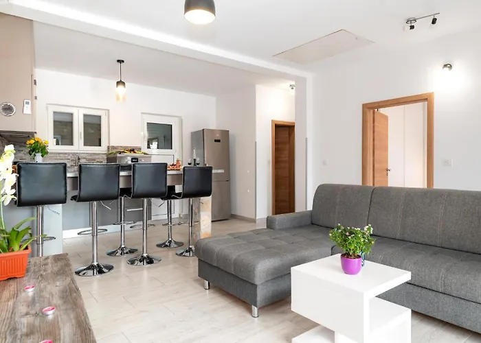 Oaza With Heated Pool Casa vacanze Primošten