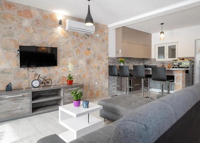 Oaza With Heated Pool Casa vacanze Primošten