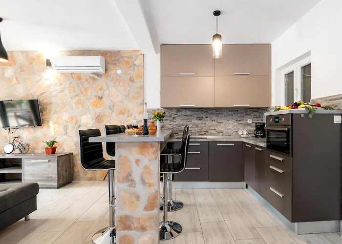 Oaza With Heated Pool *