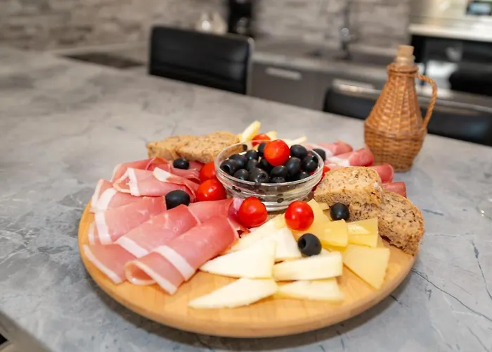 Vikendica Oaza With Heated Pool