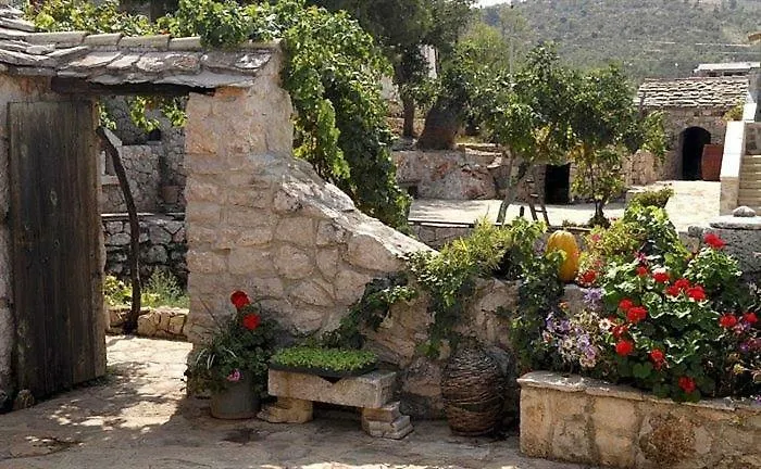 Oaza With Heated Pool Primosten